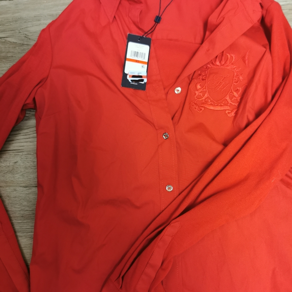 NWT Tommy dress shirt, small, tiny hole on seam